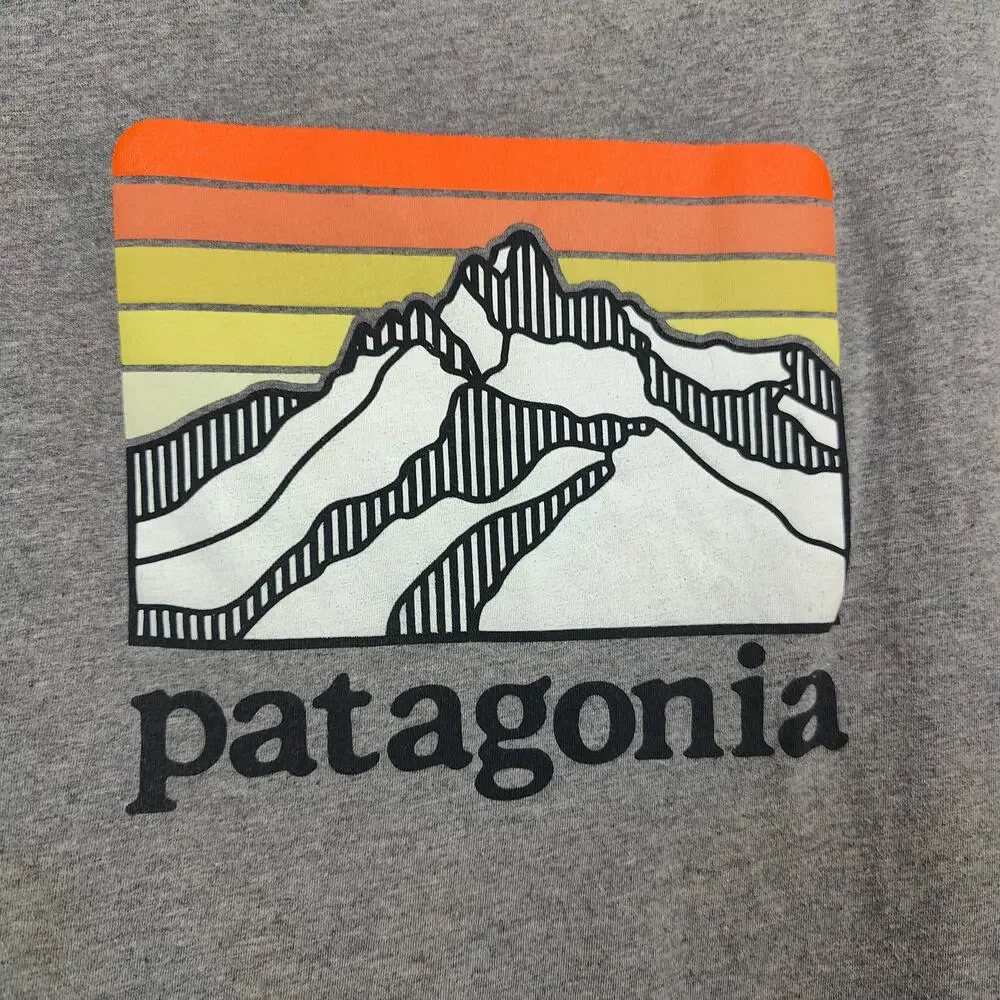 Patagonia T-Shirt Boys XXL 16-18‎ Gray Orange Mountain Logo Outdoors Crewneck - Picture 2 of 8